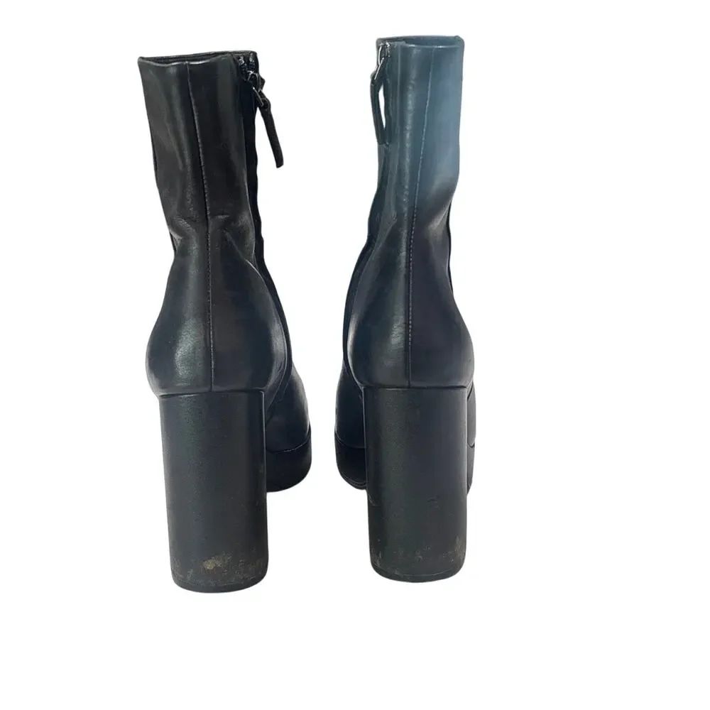 Women’s Zara boots size 10